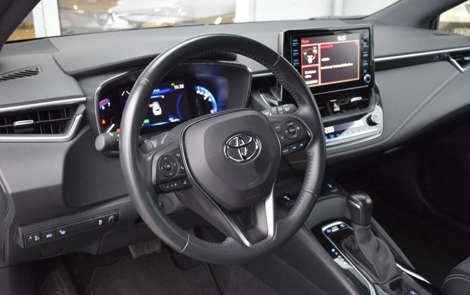 Toyota Corolla cena 120000 przebieg: 42614, rok produkcji 2021 z Jordanów małe 211